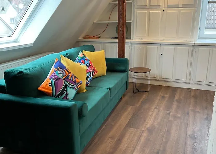 Boardinghouse--business People And Workers, Parking Lot, Wifi, Outdoor Smoking Area *