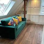 Boardinghouse--business People And Workers, Parking Lot, Wifi, Outdoor Smoking Area *