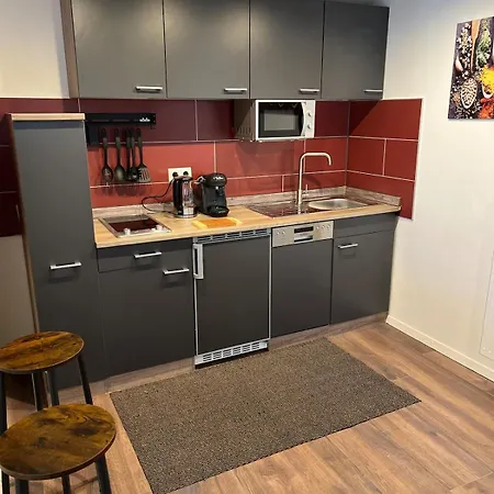 Boardinghouse--Business People And Workers, Parking Lot, Wifi,With Vat Invoice Гюнцбург