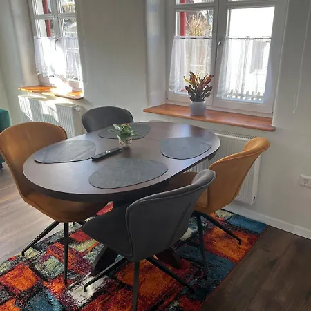 Boardinghouse--Business People And Workers, Parking Lot, Wifi,With Vat Invoice
