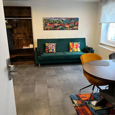 Boardinghouse--Business People And Workers, Parking Lot, Wifi,With Vat Invoice