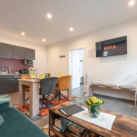 Appartamento City Boardinghouse ,Single Bed, Wifi ,Parking, Vat Invoice, Highway A8 Günzburg