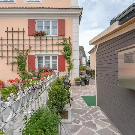 Boardinghouse ,single Bed, Wifi ,parking, Vat Invoice, Highway A8 Guenzburg