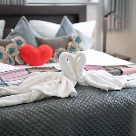 Anna9 Boardinghouse--business People And Workers, Parking Lot, Wifi, Vat Invoice