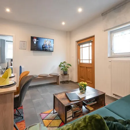 Anna9 Boardinghouse--business People And Workers, Parking Lot, Wifi, Vat Invoice Apartman Günzburg
