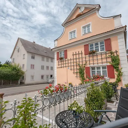 City Boardinghouse ,Single Bed, Wifi ,Parking, Vat Invoice, Highway A8