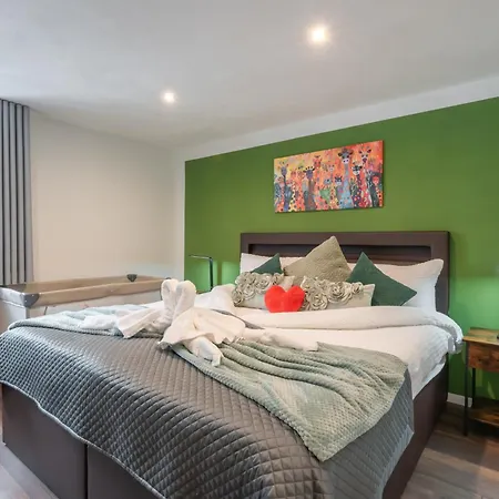 Anna9 Boardinghouse--business People And Workers, Parking Lot, Wifi, Vat Invoice Apartman Günzburg
