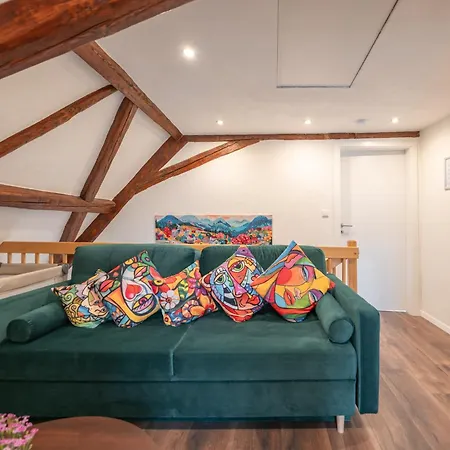 Anna9 Boardinghouse--business People And Workers, Parking Lot, Wifi, Vat Invoice Apartman